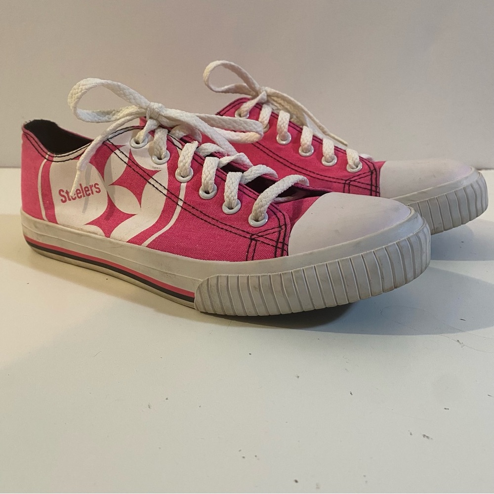 Pittsburgh Steelers FOCO Pink White Highlights Low Top Canvas Shoe Size 9